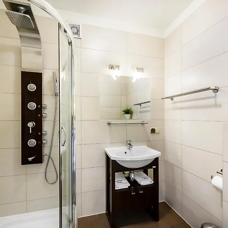 Forster House - Nr 1 Z Kominkiem I Tarasem Appartement *